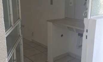 Imagem 4: Aluguel kitnet Quarto com aluguel por R$800 /mês