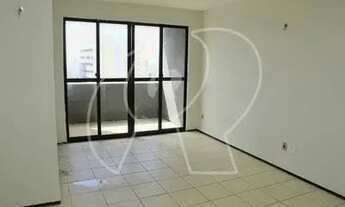 Imagem 7: Ótima localização, 03 quartos (Sendo 02 suítes com armários e 01 dormitório), varanda na s