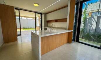 Imagem 5: Casa Subtérrea com 3 Suítes Plenas, completa em armários - Condomínio Vale Verde