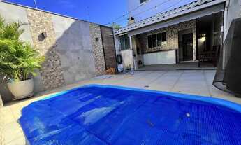Imagem: Linda casa com 3 quartos, piscina e churrasqueira