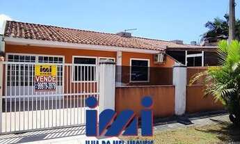 Imagem: Residência de Esquina Próximo a Rodovia