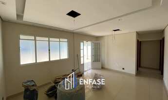 Imagem 6: Casa para venda possui 360 metros quadrados com 3 quartos em Novo Igarapé - Igarapé - MG