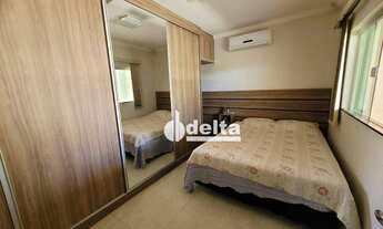 Imagem 6: Casa com 3 dormitórios à venda, 240 m² por R$ 500.000,00 - Granada - Uberlândia/MG