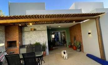 Imagem 3: Linda Casa à Venda