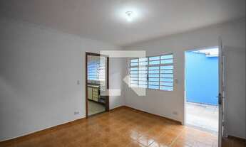 Imagem 5: Casa sobrado para aluguel tem 60 metros quadrados com 3 quartos