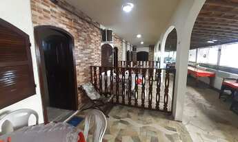 Imagem 4: Imóvel à venda com porteira fechada