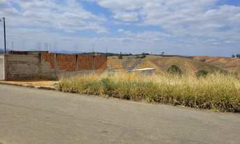 Imagem 3: Área de 727 no bairro Cidade Verde - Santana do Paraíso