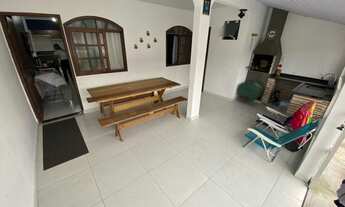 Imagem: Casa a 300 metros da beira mar mobiliada