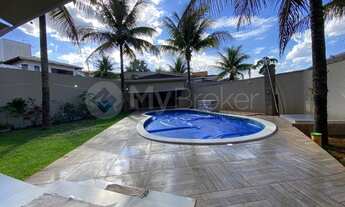 Imagem 2: Casa de condomínio sobrado para venda possui 350 metros quadrados com 4 quartos