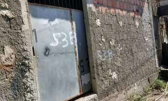 Imagem: Vende se está casa. Em Guararapes rua