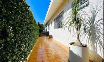 Imagem 7: Casa assobradada com 442m2 de terreno, próximo dos principais comércios do bairro!!!