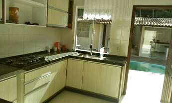 Imagem: Vendo casa,na meia praia