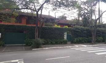 Imagem: Sobrado para aluguel possui 450 metros quadrados