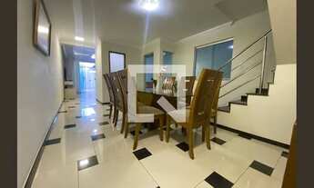 Imagem 5: Casa à Venda - Alvorada, 3 Quartos, 173 m2