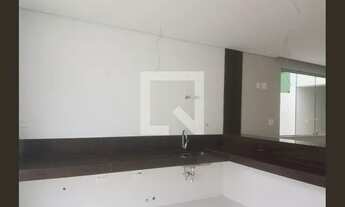 Imagem 2: Casa à Venda - Cabral, 3 Quartos, 250 m2