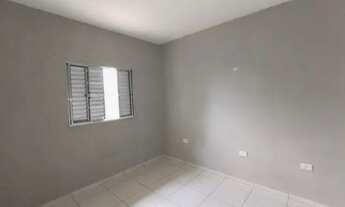 Imagem 2: ALUGO APARTAMENTO R$650,00<br>1° ANDAR 3 CÔMODOS E BANHEIRO LAVANDERIA COBERTA<br