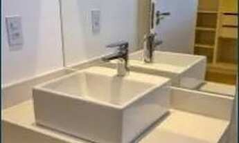 Imagem 6: Casa de condomínio para venda tem 238 metros quadrados com 3 quartos