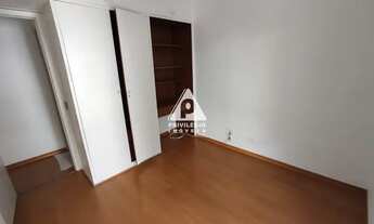 Imagem 7: Apartamento com 3 quartos, dependência completa e 2 vagas