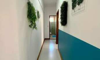 Imagem 3: Apartamento 2 quartos reformado e decorado na Praia do Morro