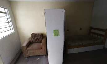 Imagem 4: Aluga-se quarto mobiliado, para moças solteiras ou rapazes solteiros