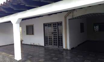 Imagem 2: Ótima casa com 3 Quartos e 1 Banheiro à venda no Jardim Ipanema, com 200m² por R$ 320.000