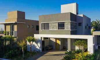 Imagem 3: Casa Condomínio Fechado FGR Jardins, 200 Metros Quadrados, Com 4 Quartos. Piscina, Churras