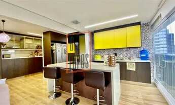 Imagem 2: Apartamento para aluguel e venda tem 192 metros quadrados com 4 quartos