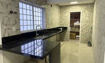 Imagem 5: Sobrado para venda possui 250 metros quadrados com 3 quartos