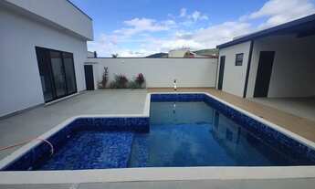 Imagem: Casa em Atibaia, 3 suítes, piscina, espaço