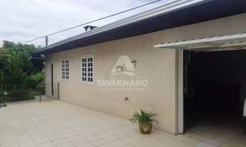 Imagem 6: Sobrado de Luxo com Piscina e Jardim