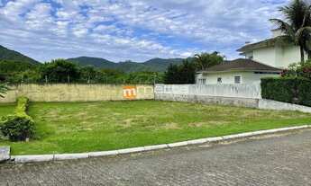 Imagem: Terreno em condomínio fechado no Cacupé