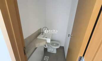 Imagem 2: Casa em condomínio com 4 suítes disponível para locação no bairro Bosque dos Buritis em Ub