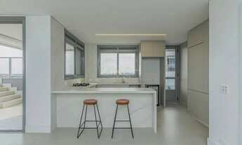 Imagem 4: COBERTURA DUPLEX SEMI-MOBILIADA NO ÁGUA VERDE PARA ALUGAR