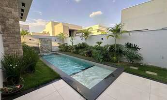 Imagem 2: Casa Térrea Florais Itália, com 3 suítes + Escritório, Com moveis planejados, R$ 3.4 Milhõ