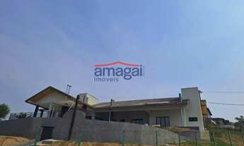 Imagem 2: Casa a venda no Condomínio Vale dos lagos