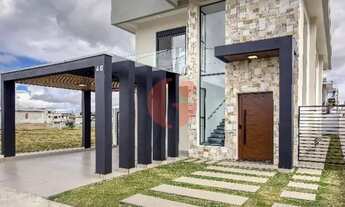 Imagem 2: Sobrado à venda em condomínio com 3 quartos sendo 3 suítes- 230 m² construídos- Condomínio