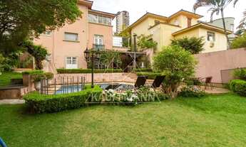 Imagem 2: Casa com 4 Suítes, piscina, churrasqueira, reformada, 5 vagas de garagem