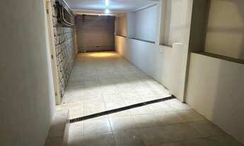 Imagem 4: Casa com 3 quartos, terraço privativo com churrasqueira e 3 vagas para locação próximo ao