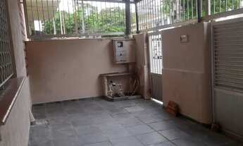 Imagem 2: Aluga-se sobrado no bairro embare Santos