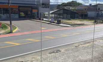 Imagem 4: Ampla loja na entrada da Garopaba / SC