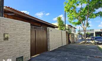 Imagem: Oportunidade! Casa com Suíte e 3 Vagas