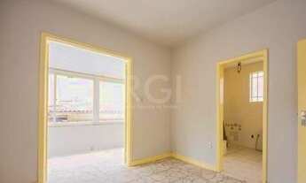 Imagem 2: Casa para aluguel com 225 m² com 5 quartos em Rio Branco - Porto Alegre - RS