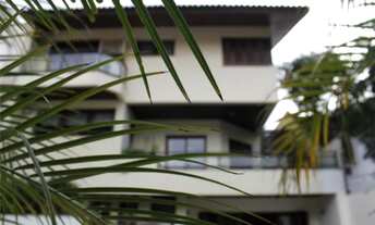 Imagem 1: Porto Alegre - Casa Padrão - Petrópolis