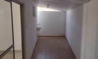 Imagem 3: Apartamento para aluguel tem 42 metros quadrados com 1 quarto em Água Verde - Curitiba - P