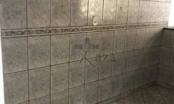 Imagem 2: Sao Jose dos Campos - Casa Padrão - Vila Tesouro