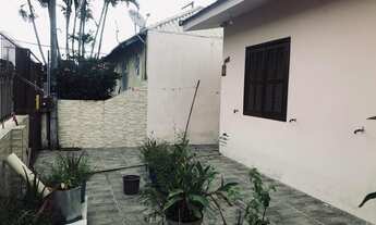 Imagem 4: Casa para Venda em Florianópolis, Saco dos Limões, 5 dormitórios, 1 suíte, 2 banheiros, 3