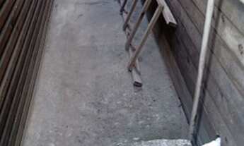 Imagem 2: Vendo duas casas