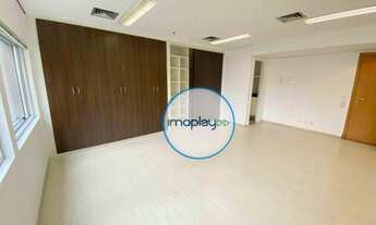 Imagem 3: Conjunto comercial com 64m² vão livre, com piso laminado, 01 banheiro e copa