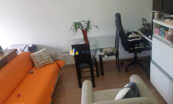 Imagem 6: Kitnet reformada com uma vaga de garagem e repleta de armários embutidos