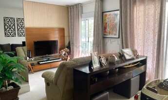 Imagem 2: Apartamento no Bosque da Saúde, com dois quartos sendo uma suíte, duas vagas de garagem